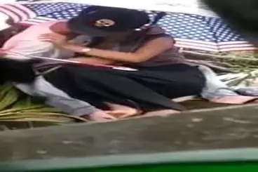 Dokumentasi Gadis Cantik Live Bersantai Kasur Hujan poster