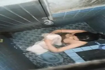 Dokumentasi Tante Mulus Cantik Live Kasur Gayung poster