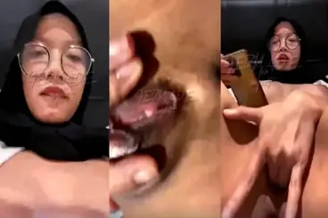 Panya Berjilbab VCS Zoom Close-Up Memek, Kualitas yang Tidak Biasa untuk Rekaman VCS poster