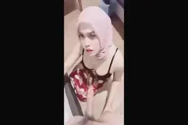 Suruh Sepupu Cantik Hisap Kontol Ganas Keenakan poster
